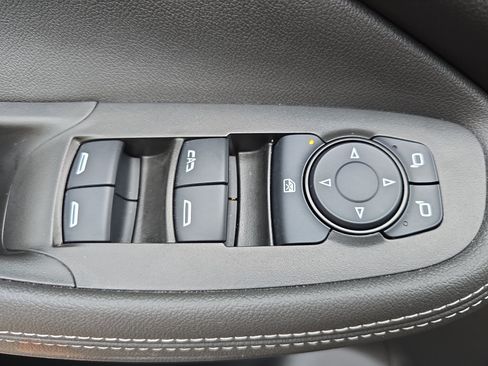 Used 2024 Buick Encore GX Preferred w/ Comfort Package FWD image 26