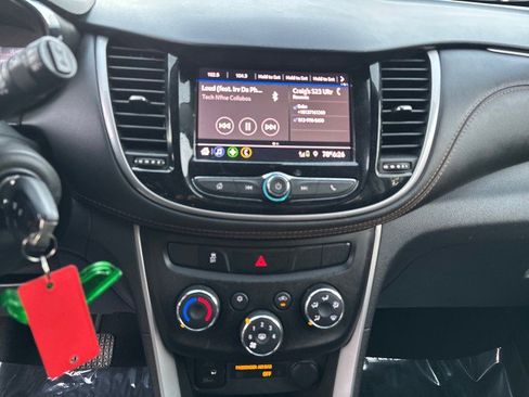 Used 2020 Chevrolet Trax LS w/ Tint and Cruise Package image 17