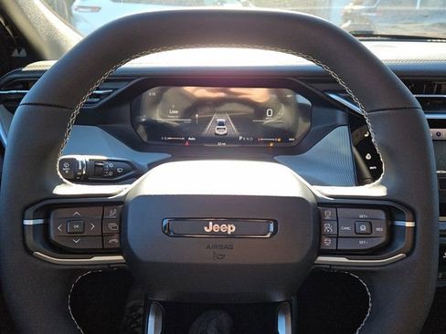 New 2026 Jeep Cherokee Limited image 11