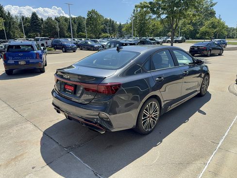 Used 2022 Kia Forte GT w/ GT2 Package FWD image 4