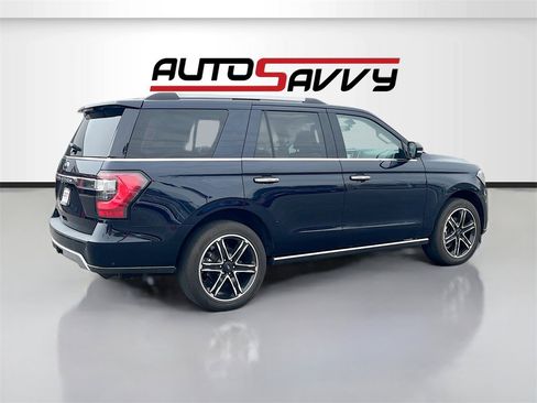Used 2021 Ford Expedition Limited image 7