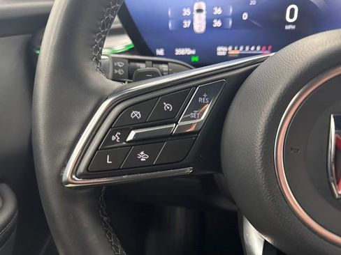 Used 2025 Buick Enclave Preferred image 13