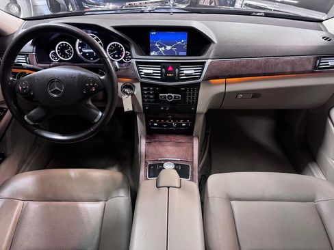 Used 2013 Mercedes-Benz E 350 4MATIC Sedan image 13