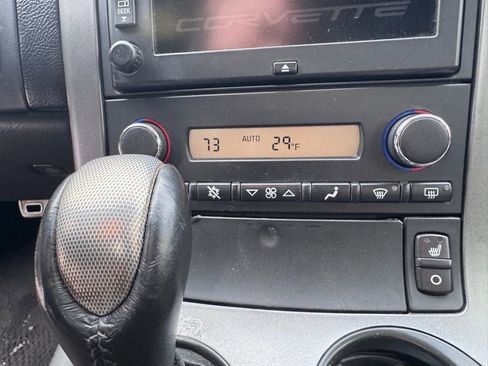 Used 2006 Chevrolet Corvette Convertible w/ Preferred Equipment Group image 15