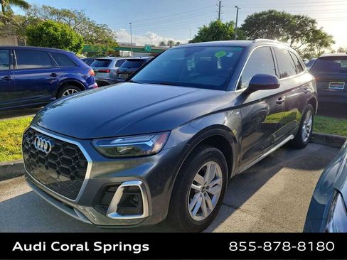 Used 2023 Audi Q5 2.0T Premium w/ Convenience Package image 2