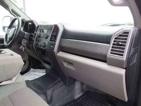Used 2018 Ford F550 2WD Crew Cab Super Duty image 15