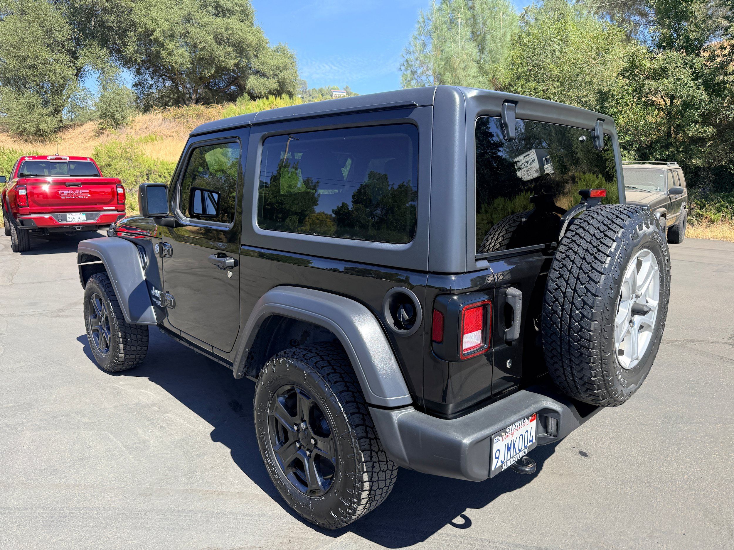 Used 2018 Jeep Wrangler Sport AWD/4WD image 8