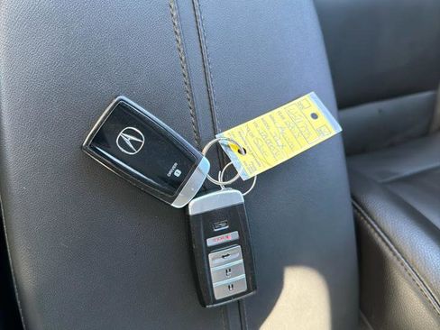 Used 2018 Acura TLX FWD image 31