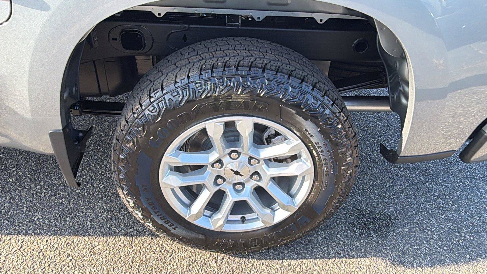 New 2026 Chevrolet Silverado 1500 RST w/ Convenience Package II AWD/4WD image 12
