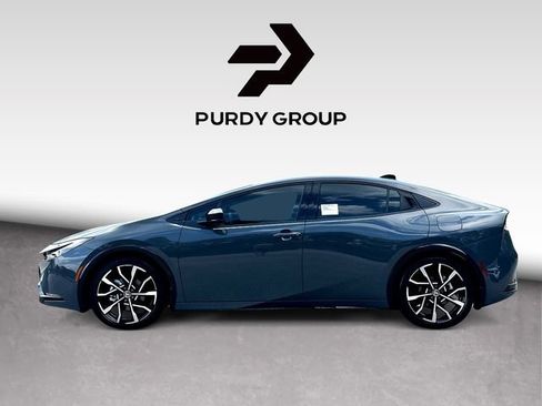 New 2026 Toyota Prius Plug-In Hybrid FWD image 5