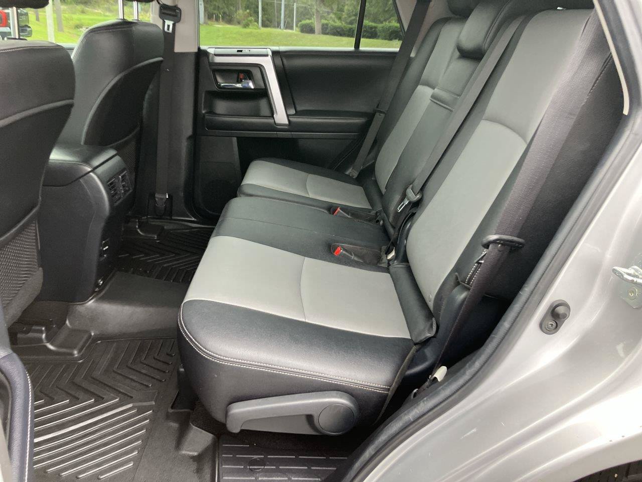 Used 2018 Toyota 4Runner SR5 Premium RWD image 24