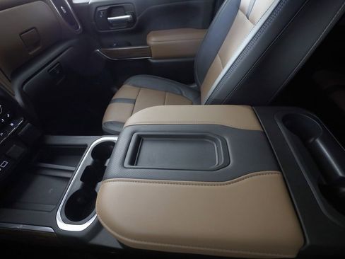 Used 2022 Chevrolet Silverado 3500 High Country w/ LPO, Hitch Package image 29