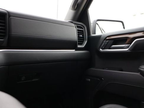 Used 2022 Chevrolet Silverado 1500 LT Trail Boss w/ LT Trail Boss Premium Package image 50