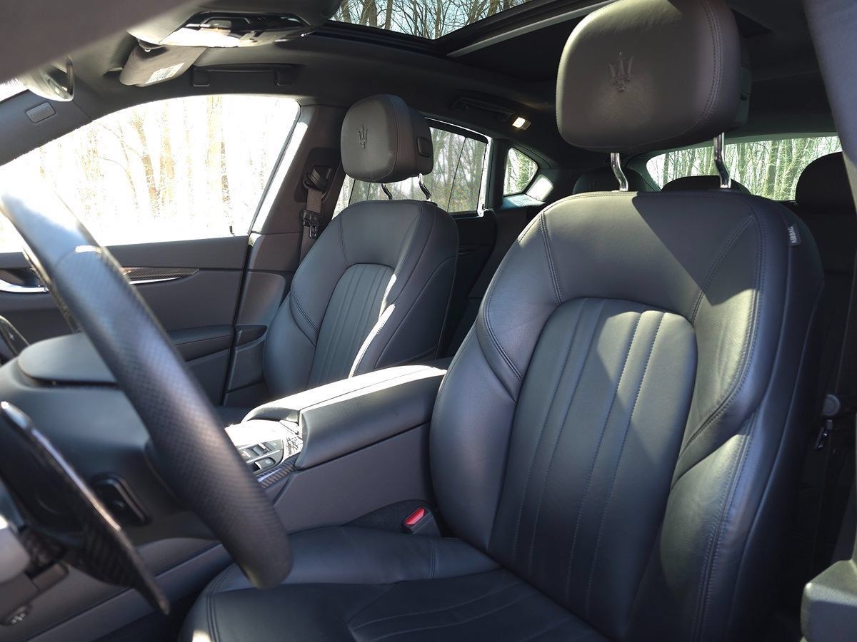 Used 2023 Maserati Levante Modena AWD/4WD image 13