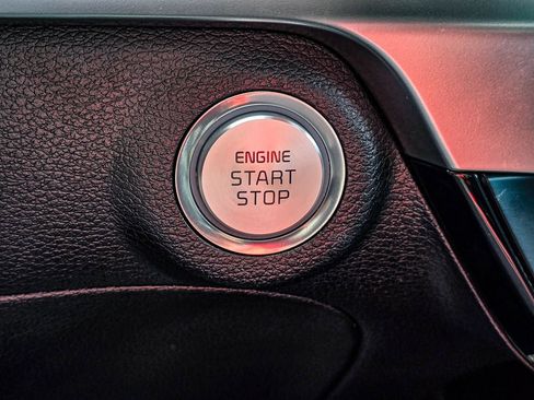 Used 2025 Kia Telluride S image 21