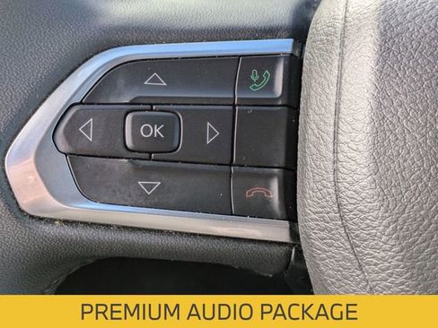 Certified 2024 Jeep Compass Latitude image 19