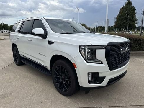 Used 2022 GMC Yukon SLT w/ SLT Premium Package RWD image 3
