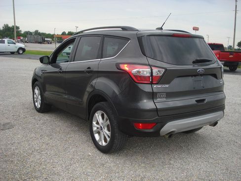Used 2018 Ford Escape SE AWD/4WD image 6