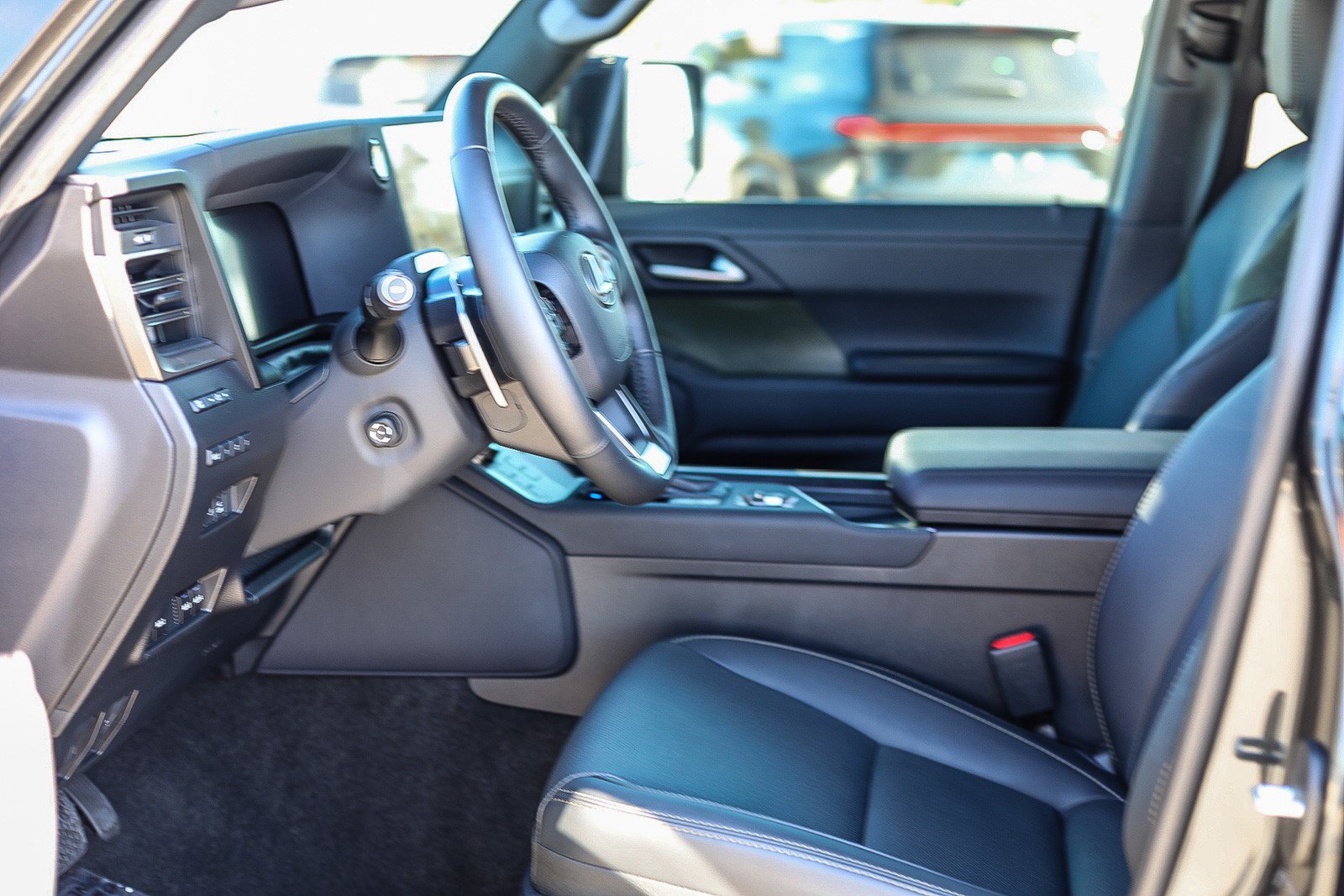 Used 2026 Lexus GX 550 AWD/4WD image 17
