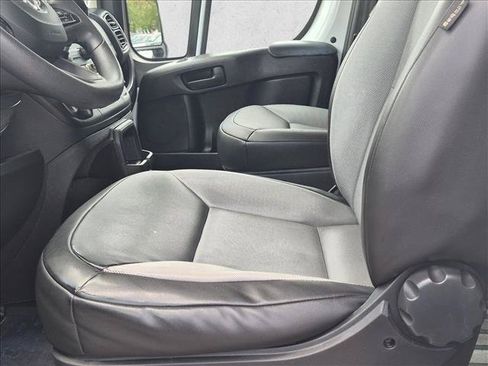 Used 2023 RAM ProMaster 2500 FWD image 18
