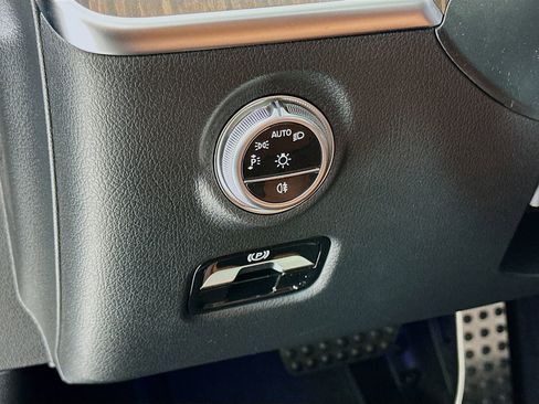 New 2026 Mercedes-Benz C 300 Sedan image 11