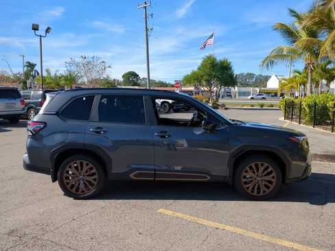 Used 2025 Subaru Forester Sport image 5