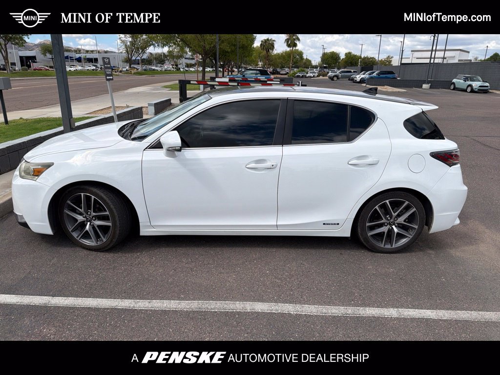 Used 2017 Lexus CT 200h w/ Navigation System Package FWD image 1