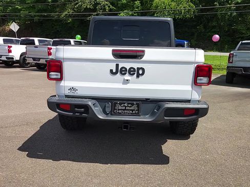Used 2020 Jeep Gladiator Sport w/ Quick Order Package 24S AWD/4WD image 9