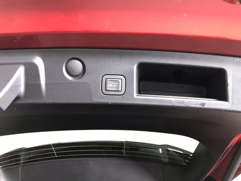 New 2026 Chevrolet Equinox LT w/ Convenience Package II image 14