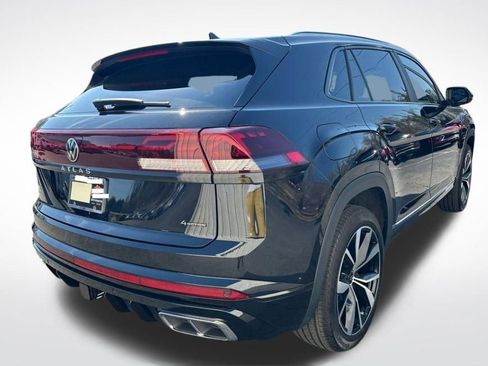 Used 2024 Volkswagen Atlas Cross Sport SEL R-Line AWD/4WD image 4