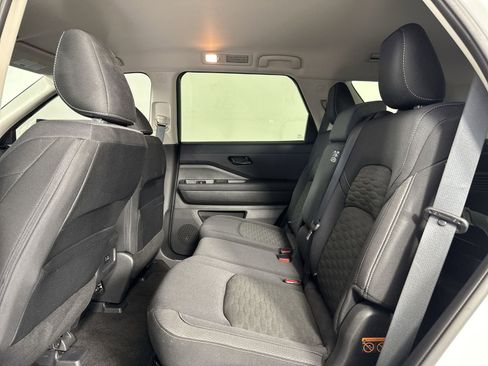 Certified 2023 Nissan Pathfinder SV image 26