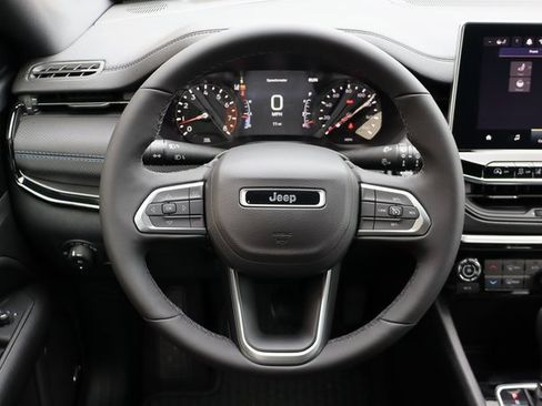 New 2025 Jeep Compass Latitude w/ Sun & Sound Group image 15