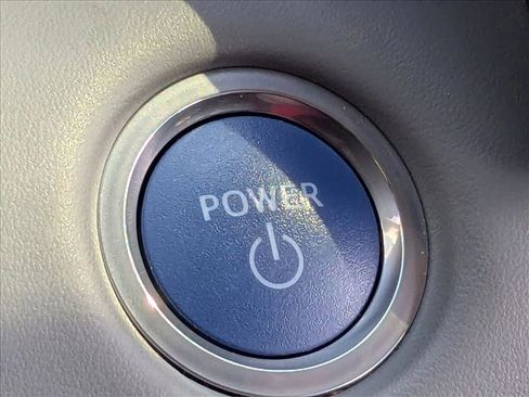 Used 2021 Toyota Highlander Platinum image 14