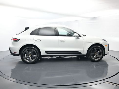 Used 2025 Porsche Macan image 16