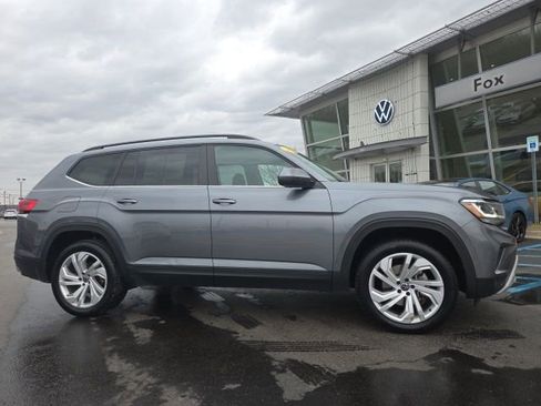 Used 2023 Volkswagen Atlas SE w/ Panoramic Sunroof Package image 1