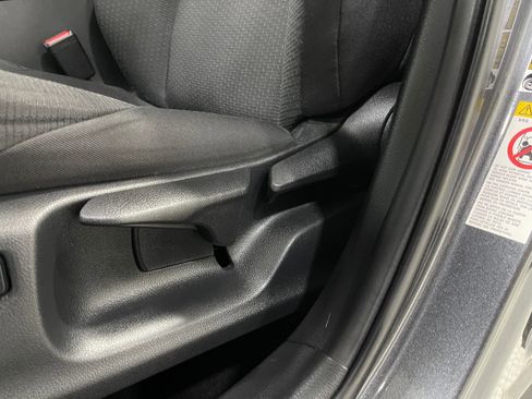 Used 2018 Toyota C-HR XLE image 15