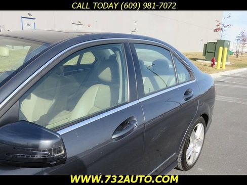 Used 2011 Mercedes-Benz C 300 C 300 Sport 4MATIC AWD 4dr Sed image 31