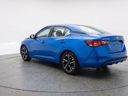 Used 2025 Nissan Sentra SV FWD image 6