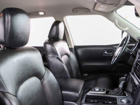 Used 2023 Nissan Armada SV image 28