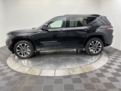 Used 2022 Jeep Grand Cherokee Overland AWD/4WD image 16