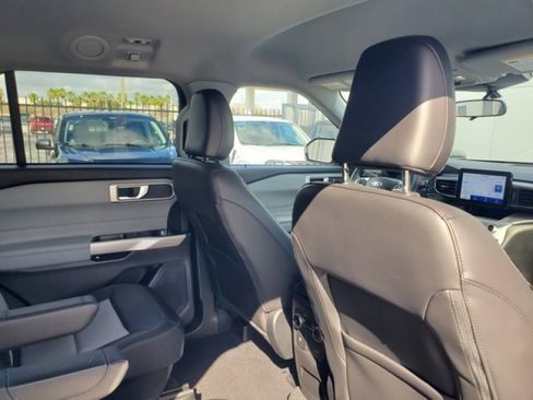 Used 2023 Ford Explorer XLT w/ Equipment Group 202A image 30