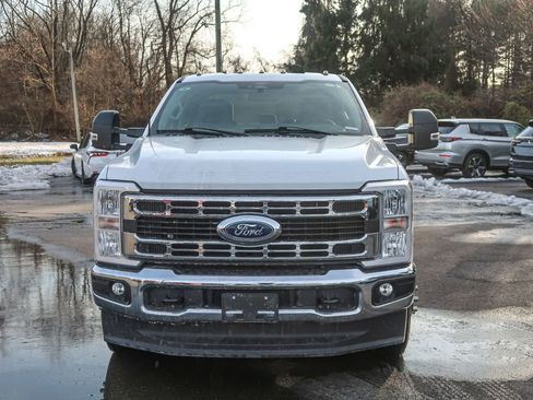 Used 2024 Ford F350 XLT image 6