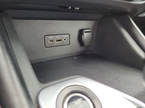 Used 2021 Nissan Sentra SR w/ SR Premium Package FWD image 11