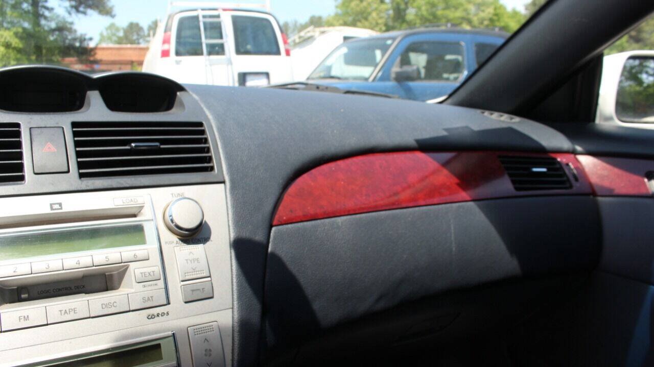 Used 2005 Toyota Solara SLE FWD image 25