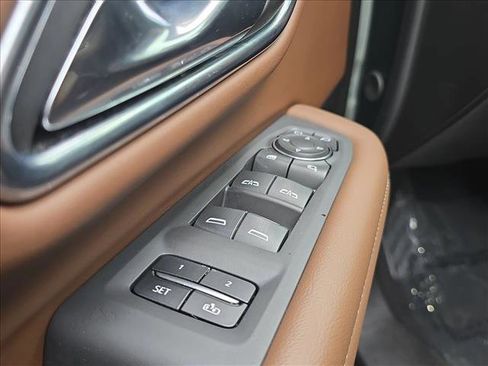 Used 2023 Chevrolet Tahoe High Country image 8