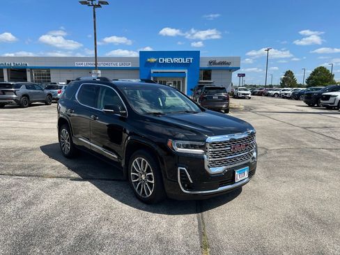 Used 2023 GMC Acadia Denali w/ Denali Ultimate Package FWD image 2