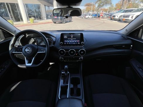 Used 2024 Nissan Sentra SV image 10