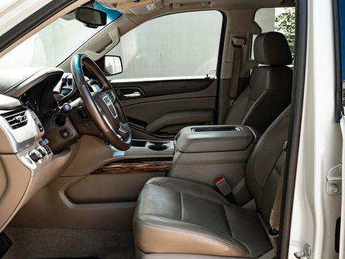 Used 2015 GMC Yukon SLT w/ Open Road Package AWD/4WD image 28