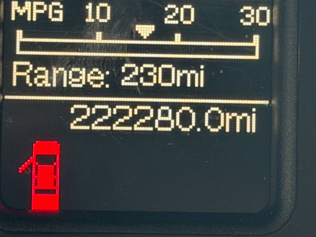 Used 2016 RAM 1500 Classic SLT RWD image 27