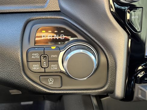 New 2026 RAM 1500 Big Horn AWD/4WD image 35
